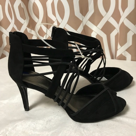 Metaphor Black Sandals - Picture 3 of 6